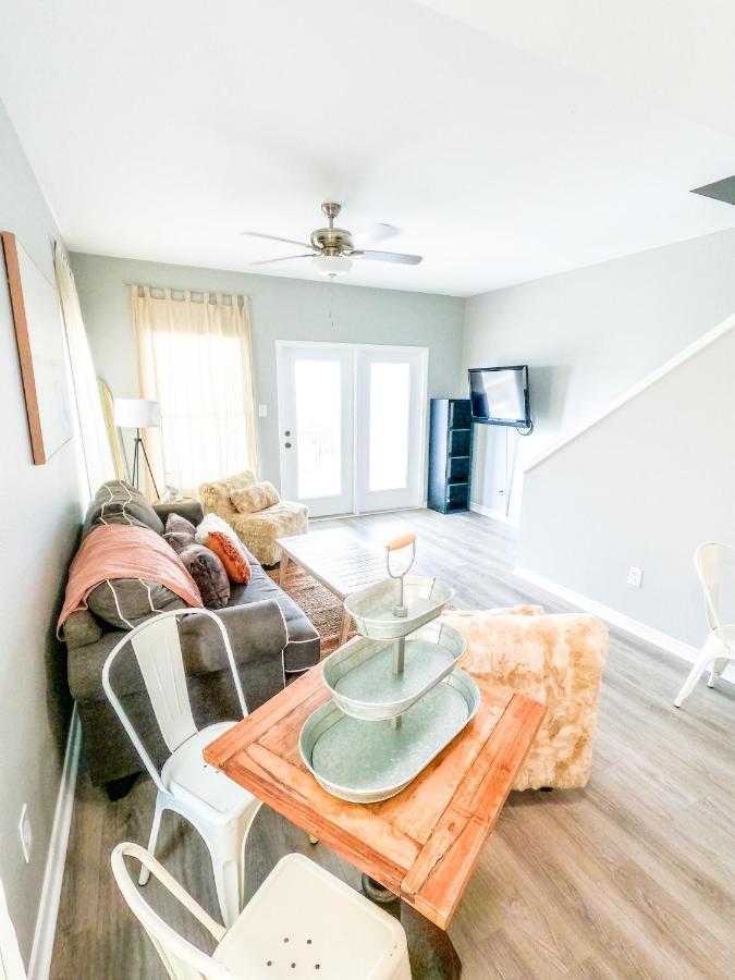 Duplex Allows For One Or Both Sides To Be Rented! Suitable For Small Or Large Families! 굴프 쇼어스 외부 사진