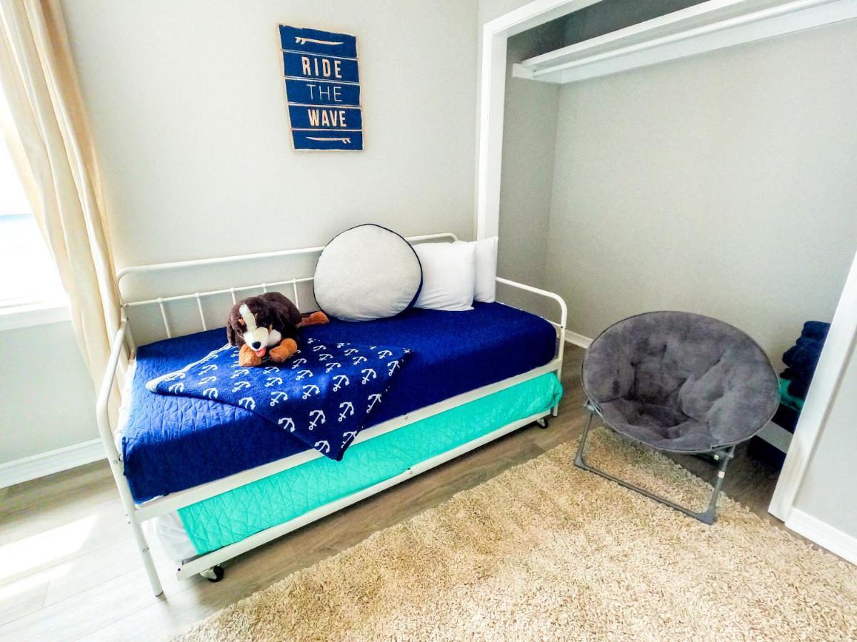 Duplex Allows For One Or Both Sides To Be Rented! Suitable For Small Or Large Families! 굴프 쇼어스 외부 사진